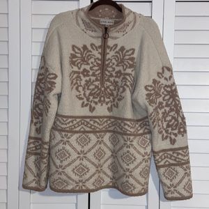 Women’s half zip pull over